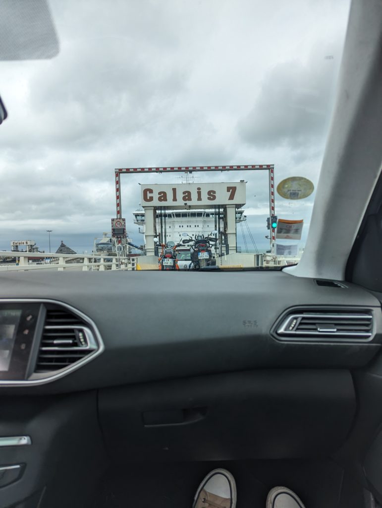 Embarcadère 7 de calais en voiture le ferry © Le Voyage de FloLili - Blog de Voyage